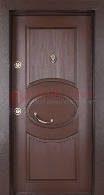 Коричневая входная дверь c МДФ панелью ЧД-36 в частный дом в Санкт-Петербурге