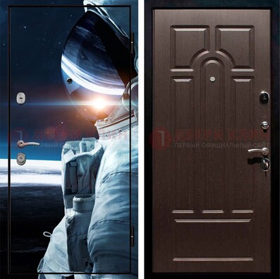 Стальная дверь с фотопечатью космонавта ДФ-4 в Санкт-Петербурге