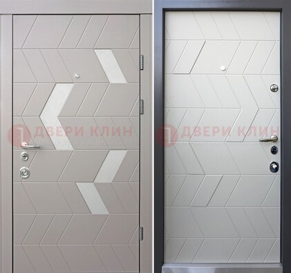 Темная металлическая дверь со светлой МДФ внутри ДМ-203 в Санкт-Петербурге