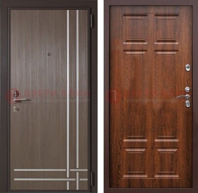 Темно-коричневая металлическая дверь с МДФ ДМ-373 в Куровском