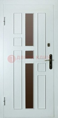 Белая стальная дверь с МДФ и декоративными вставками ДМ-62 в Голицино