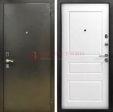 Входная дверь Темное серебро с порошковым напылением и белой МДФ ДП-272 в Санкт-Петербурге