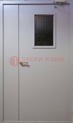 Белая железная подъездная дверь ДПД-4 в Санкт-Петербурге
