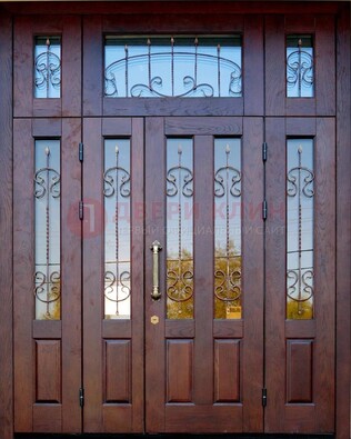Парадная дверь с прямоугольными стеклянными вставками ДПР-5 для частного дома в Санкт-Петербурге