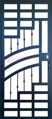 Современная металлическая решетчатая дверь ДР-38 в Санкт-Петербурге