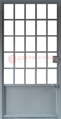 Металлическая решетчатая дверь в сером цвете ДР-7 в Санкт-Петербурге