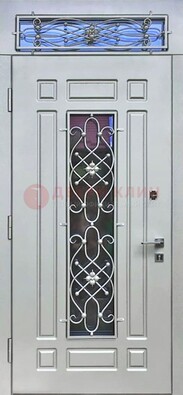 Белая железная дверь со стеклом и ковкой с верхней фрамугой ДСК-112 в Санкт-Петербурге