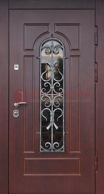 Темная входная дверь со стеклом и ковкой ДСК-117 в Санкт-Петербурге