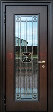 Железная дверь с большим стеклом и ковкой ДСК-187 в Саратове