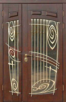 Коричневая железная дверь с большим стеклом и ковкой ДСК-203 в Санкт-Петербурге