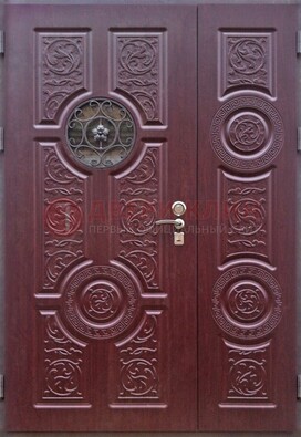 Красная железная дверь Винорит со стеклом и ковкой ДСК-235 в Санкт-Петербурге