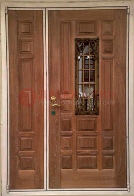 Стальная дверь со стеклом и ковкой ДСК-68 в общественное здание в Санкт-Петербурге