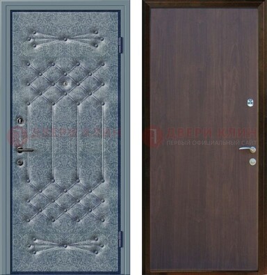 Серая металлическая дверь с винилискожей ДВ-35 в Санкт-Петербурге