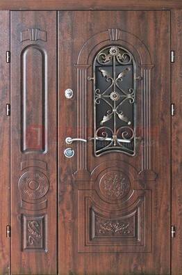 Металлическая дверь с узором и виноритом ДВТ-146 в Санкт-Петербурге