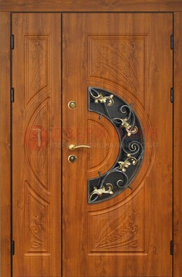 Входная дверь цвета золотой дуб с виноритом и ковкой ДВТ-176 в Великом Новгороде