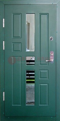 Зеленая железная  дверь с виноритом и зеркалом ДВТ-205 в Санкт-Петербурге