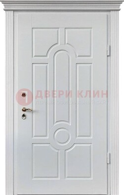 Белая уличная дверь с виноритом для дома ДВТ-247 в Санкт-Петербурге
