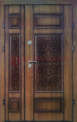 Входная железная дверь с виноритом и резьбой ДВТ-96 в Санкт-Петербурге