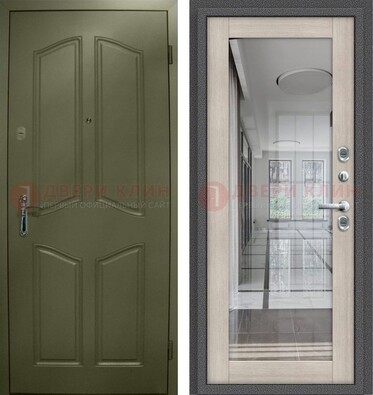 Зеленая стальная дверь с МДФ панелями и зеркалом ДЗ-137 в Талдоме