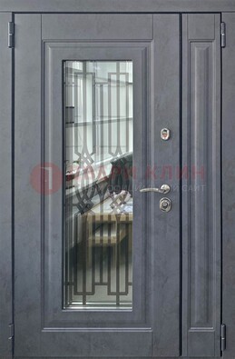 Серая стальная дверь Винорит со стеклом и ковкой ПЛ-29 в Санкт-Петербурге